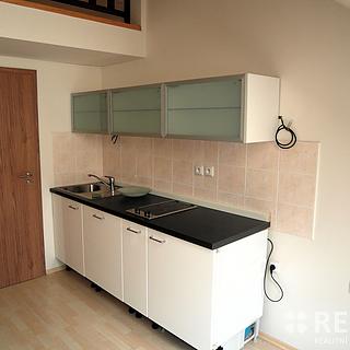 Pronájem bytu 1+kk, garsoniery 32 m² Brno