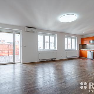 Prodej bytu 4+kk 102 m² Brno Černá Pole, Erbenova