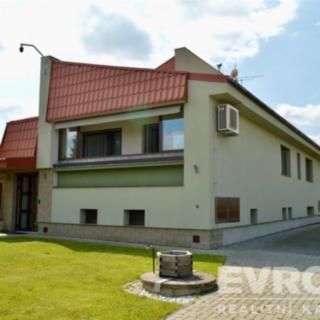 Prodej ostatního komerčního prostoru 495 m² Uhlířské Janovice, Kolínská