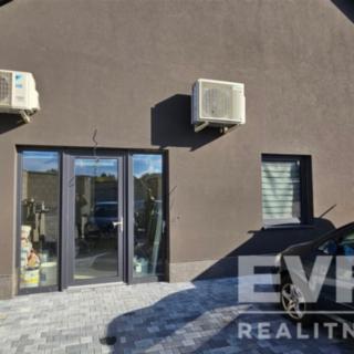 Prodej obchodu 64 m² Suchdol