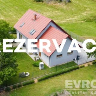 Prodej rodinného domu, 208m²