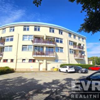 Prodej bytu 4+kk 104 m² Pardubice