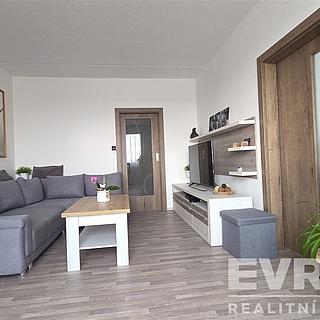 Prodej bytu 3+1 76 m² Pardubice Zelené Předměstí, Karla IV.