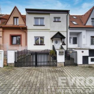 Prodej rodinného domu 198 m² Plzeň