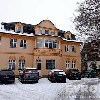 Prodej bytu 2+1 67 m² Nový Bor, Palackého náměstí
