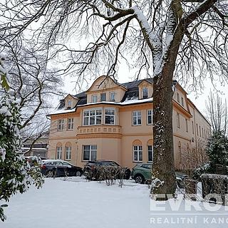 Prodej bytu 2+1 66 m² Nový Bor, Palackého náměstí