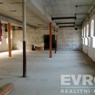 Pronájem skladu 700 m² Liberec