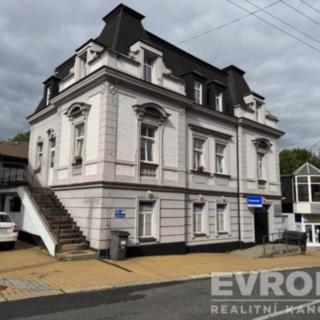 Pronájem bytu 2+1 52 m² Liberec VII-Horní Růžodol, 28. října