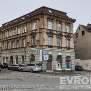Pronájem bytu 4+1 109 m² Liberec II-Nové Město, Studničná