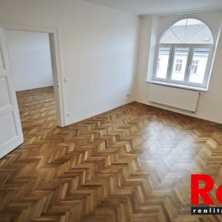 Pronájem bytu 3+1 75 m² Brno Veveří, Grohova