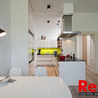 Pronájem bytu 3+kk 93 m² Brno