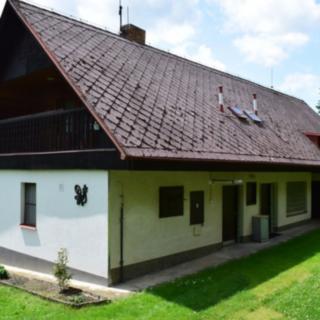 Prodej rodinného domu 320 m² Čestice
