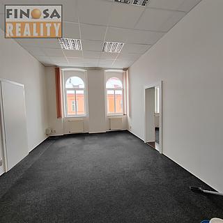 Pronájem kanceláře 40 m² Chomutov, Riegrova