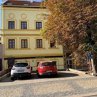 Pronájem bytu 2+kk 95 m² Chomutov, Revoluční