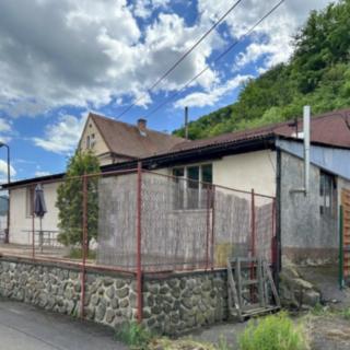 Prodej skladu 190 m² Dobkovice