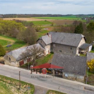 Prodej zemědělské usedlosti 800 m² Hrubá Skála Doubravice