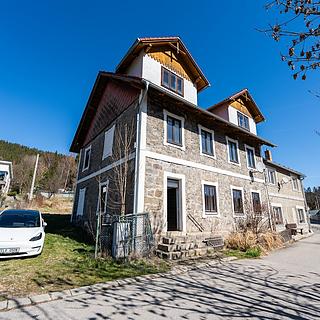 Prodej rodinného domu 210 m&sup2; Loučovice
