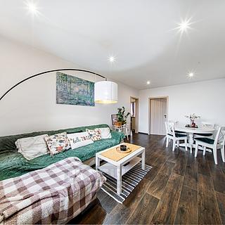 Prodej bytu 3+1 78 m² České Budějovice 2, Lhenická