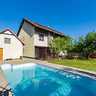 Prodej rodinného domu, 218m&sup2;