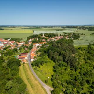 Prodej stavební parcely 975 m² Dobřichov