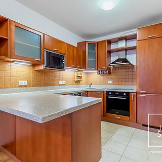 Pronájem bytu 2+kk 52 m² Praha