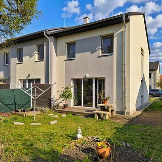 Prodej rodinného domu 105 m² Zlonín, Javorová