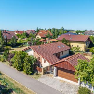Prodej rodinného domu 135 m² Ptice, Spojovací