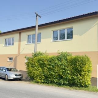 Prodej bytu 5+kk 200 m² Jenštejn