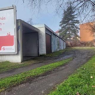 Pronájem garáže 16 m&sup2; Mělník