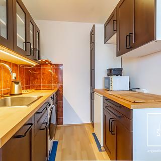 Prodej bytu 1+kk, garsoniery 37 m² Praha