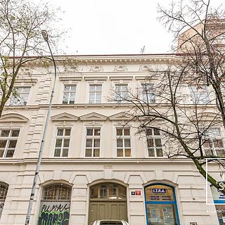 Prodej bytu 1+kk a garsoniéry 41 m² Praha Karlín, Vítkova