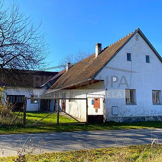 Prodej rodinného domu 3602 m² Číměř