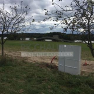Prodej stavební parcely 2 470 m² Pištín Zálužice