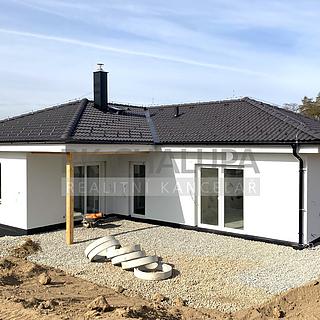 Prodej rodinného domu 104 m² Hosín