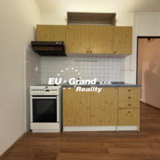 Prodej bytu 1+kk a garsoniéry 27 m² Varnsdorf, Čelakovická