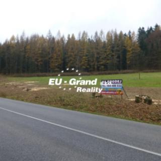 Prodej komerčního pozemku 11 400 m² Dolní Podluží