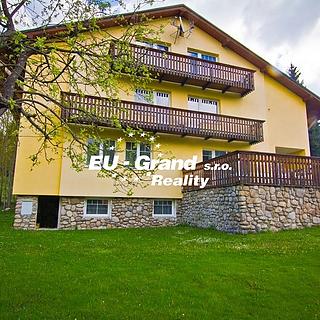 Prodej rodinného domu 580 m² Harrachov