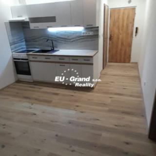 Pronájem bytu 1+1 42 m² Varnsdorf