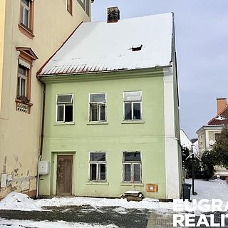 Prodej rodinného domu 240 m&sup2; Šluknov