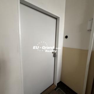 Pronájem bytu 1+1 70 m² Varnsdorf, Legií
