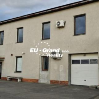 Pronájem kanceláře 250 m² Zákupy