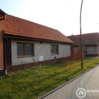 Prodej rodinného domu 530 m² Hlízov