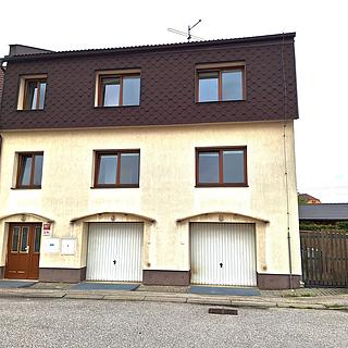 Prodej dvougeneračního domu 130 m² České Budějovice