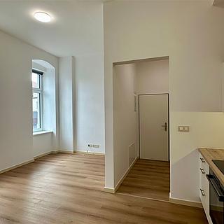 Pronájem bytu 2+kk 55 m² Cheb