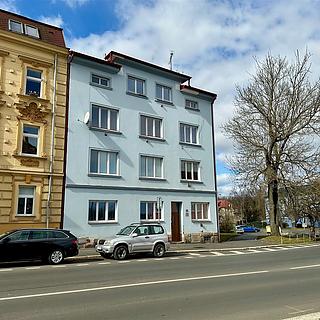 Pronájem bytu 2+1 63 m² Cheb, Májová