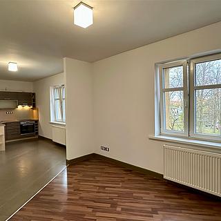 Pronájem bytu 3+kk 68 m² Cheb