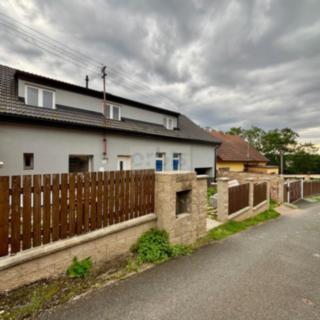 Prodej rodinného domu 240 m² Lišany, Prostřední