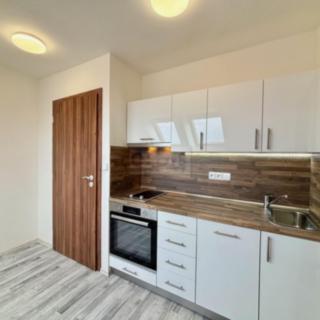 Pronájem bytu 2+1 47 m² Kladno, Osvoboz. pol. vězňů