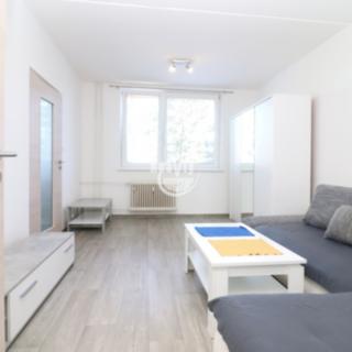 Pronájem bytu 2+1 56 m² Jihlava, Březinova
