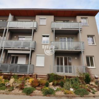 Prodej bytu 3+kk 64 m² Jindřichův Hradec Otín